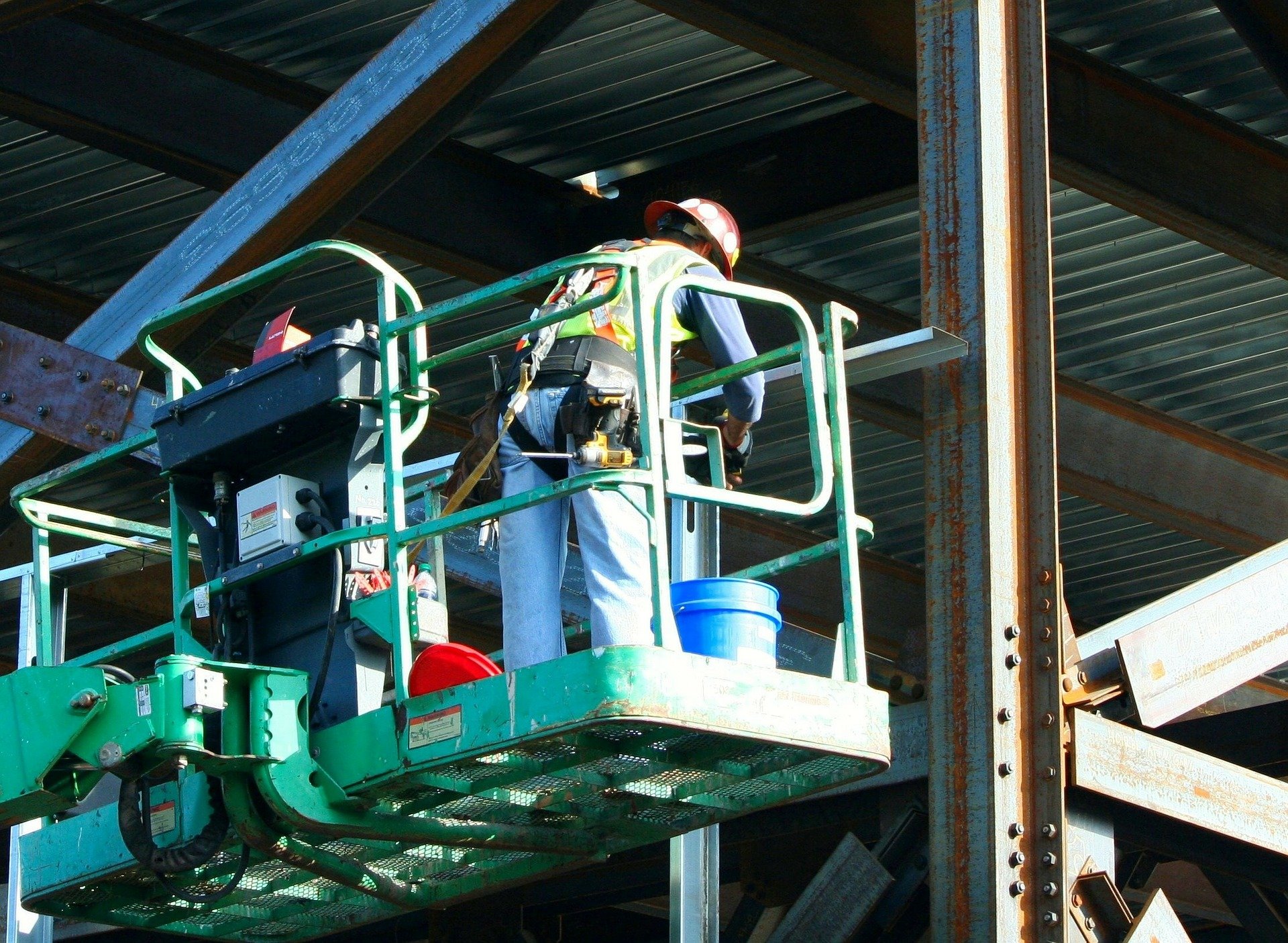 cherry picker workers